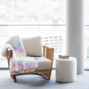 Regnbogalitað teppi